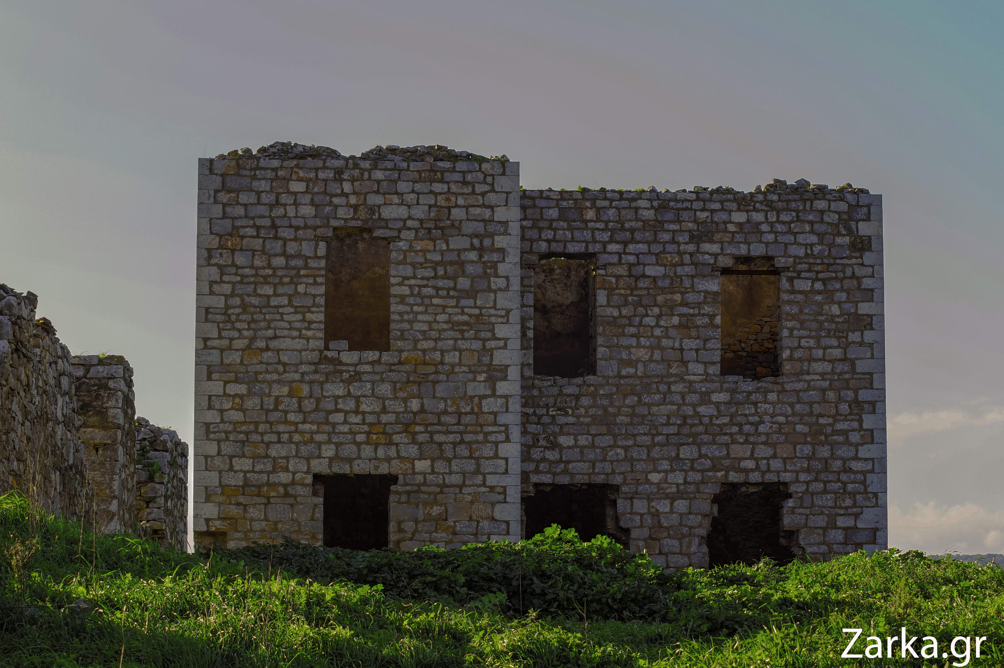 Σαραϊ Δύστος